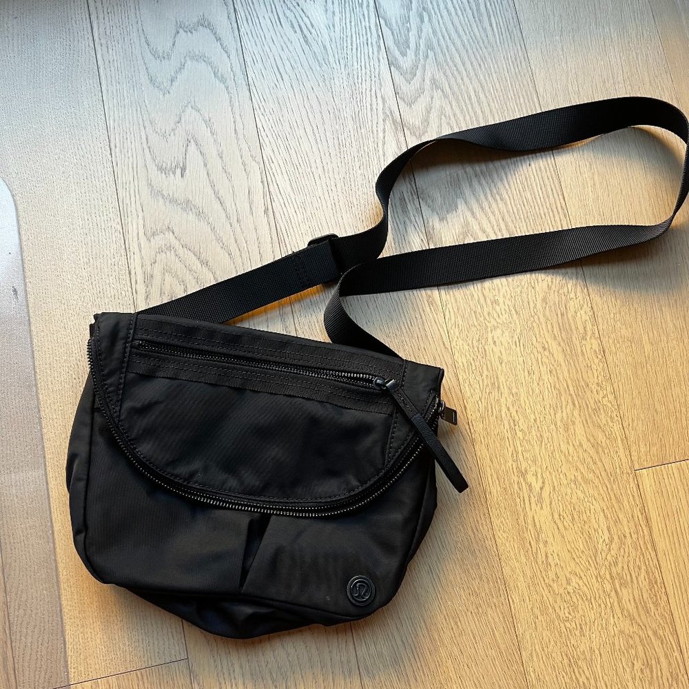 lululemon bag